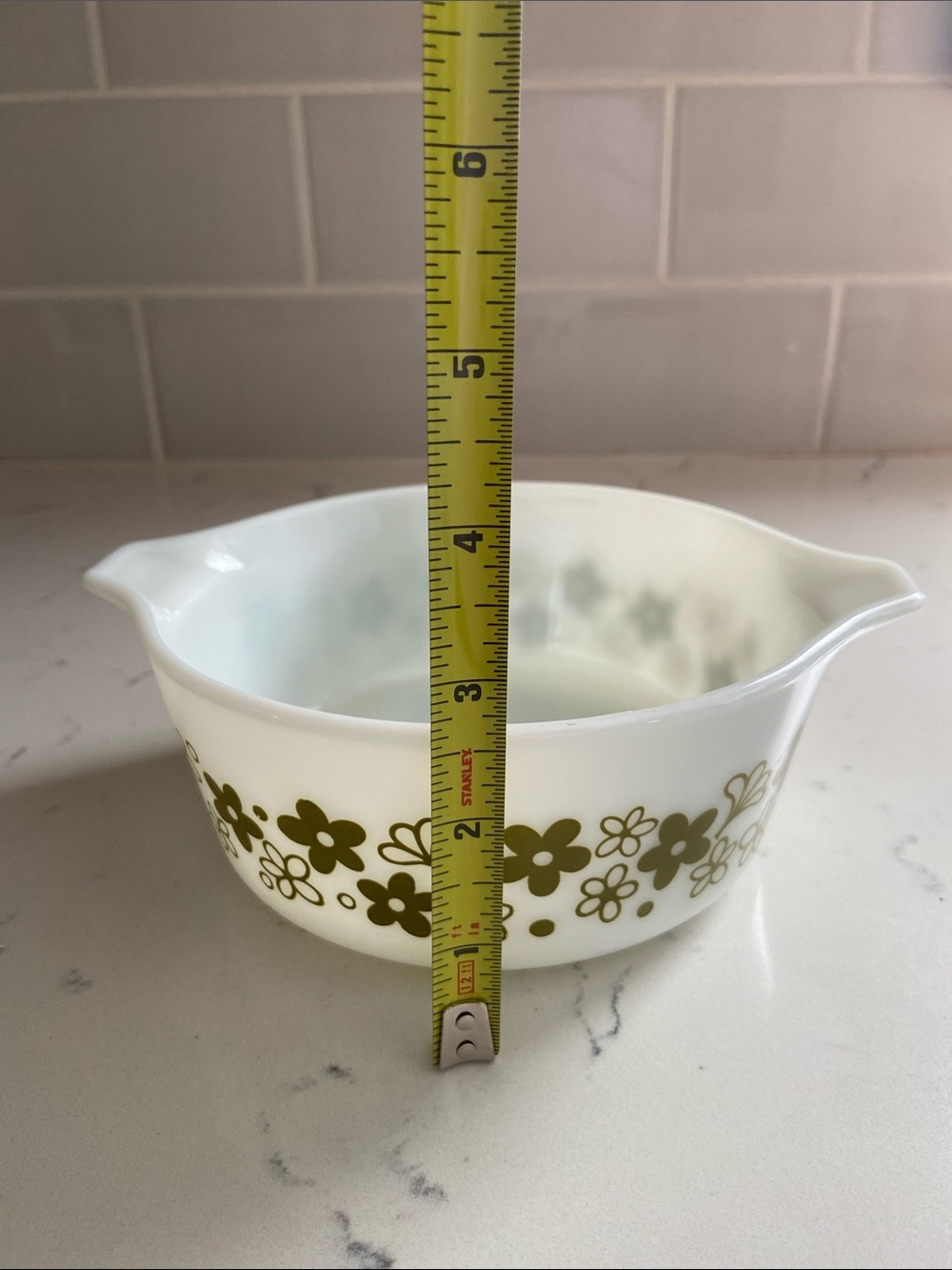 Vintage Pyrex Spring Blossom (Crazy Daisy) 471-B Cinderella Bowl - Picture 8 of 9